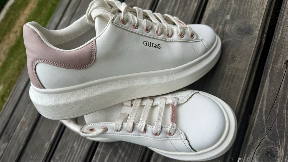 Продам Кеди Guess