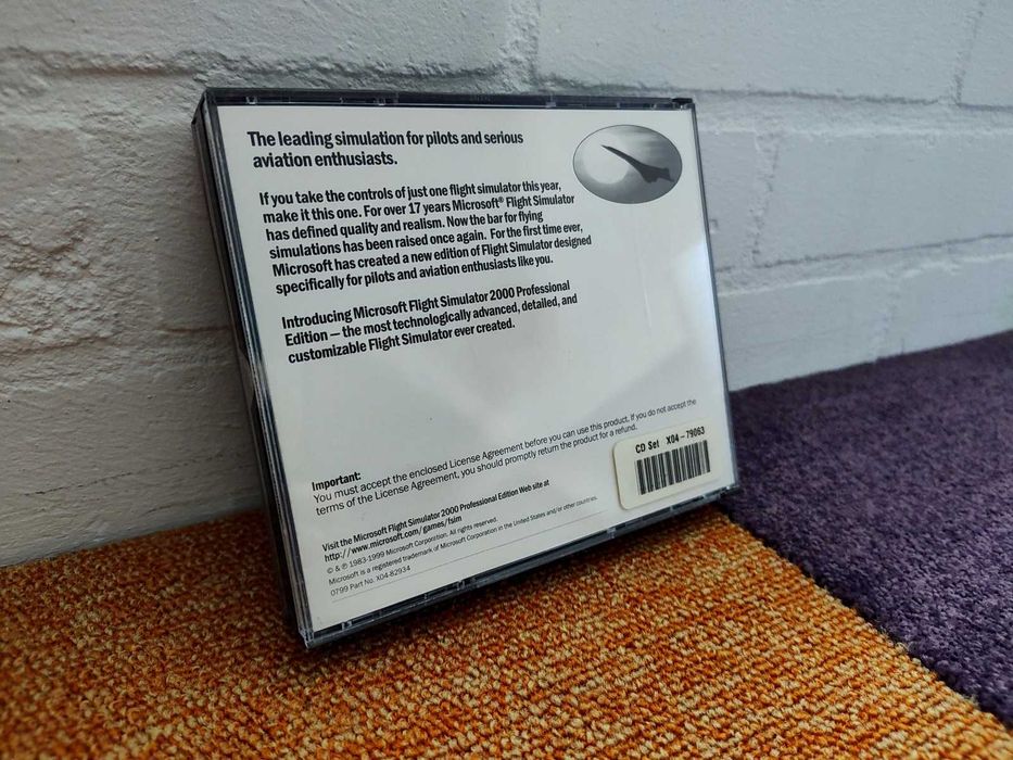 Microsoft Flight Simulator 2000 PROFESSIONAL + FS 98