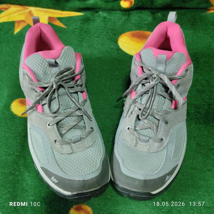 Buty turystyczne damskie niskie Quechua MH100  Decathlon