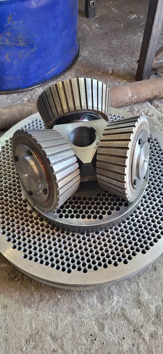 Grand (Гранд) 300 конічні ролики гранулятор