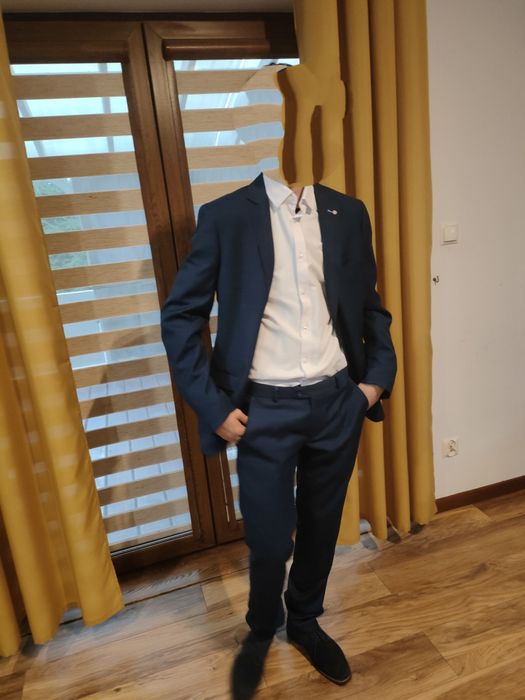 Garnitur młodzieżowy granatowy