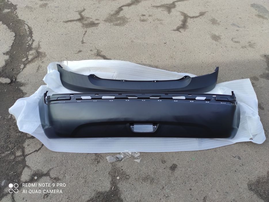Задний бампер накладка молдинг Hyundai Getz Гетз рестайлинг