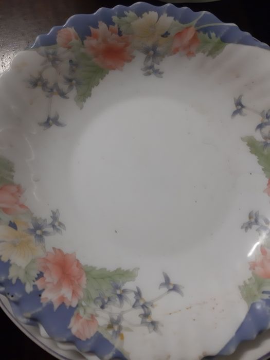 Restos de louças antigas