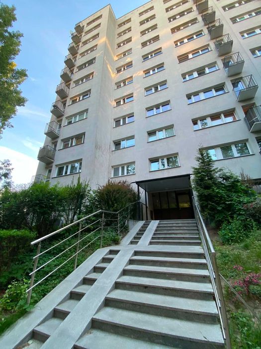 Do wynajęcia jasne i funkcjonalne mieszkanie 47 m² na Żoliborzu – 2 pokoje, balkon, świetna lokalizacja - Widok 2