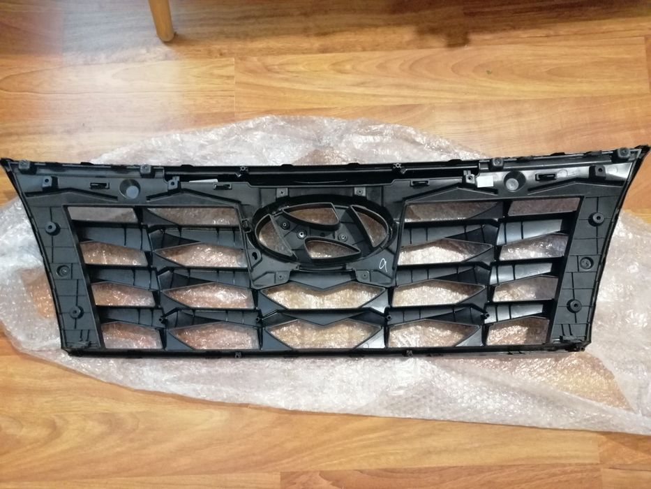 Hyundai Tucson  podłużnica  zderzak lampa gril