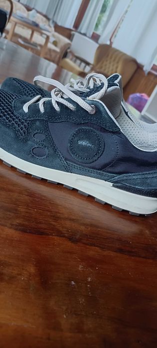Buty damskie sneakersy Ecco rozmiar 38 zamsz/skóra/siatka granatowe