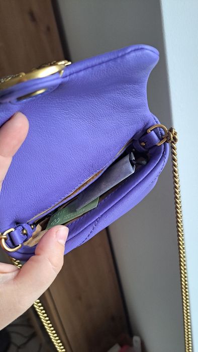 Pinko torebka micro puff fioletowa złoty łańcuch