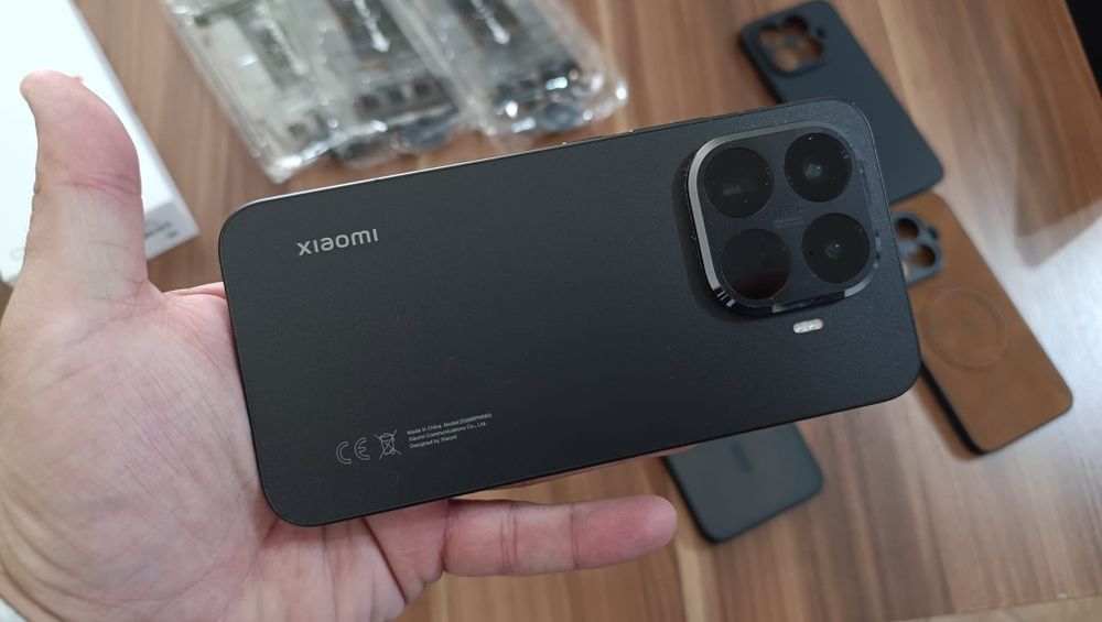Vendo Xiaomi 15T Pro 512 + extras