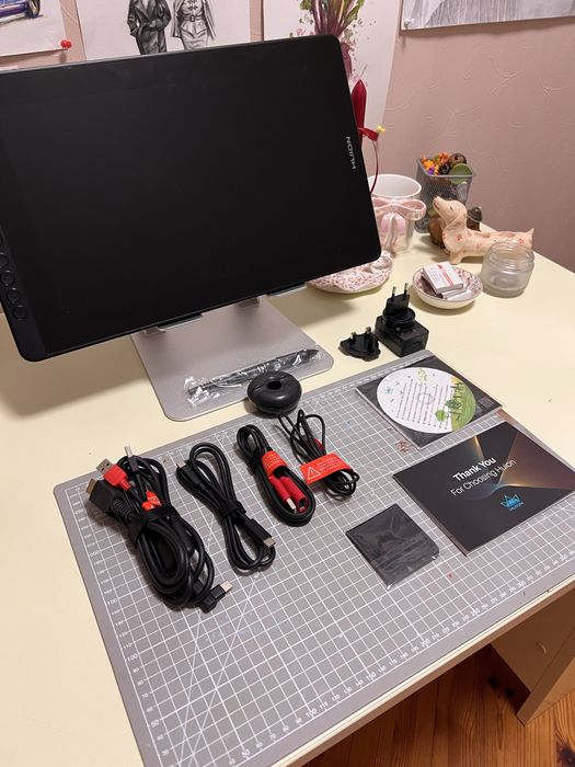 Прадаю Графічний планшет Huion Kamvas 16 +2021