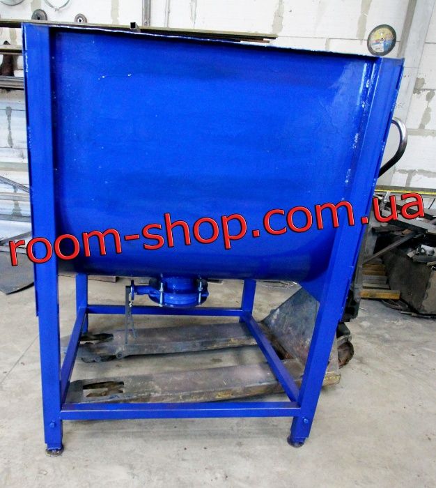 Смеситель шнековый, горизонтальный, змішувач, смеситель кормов, шнек