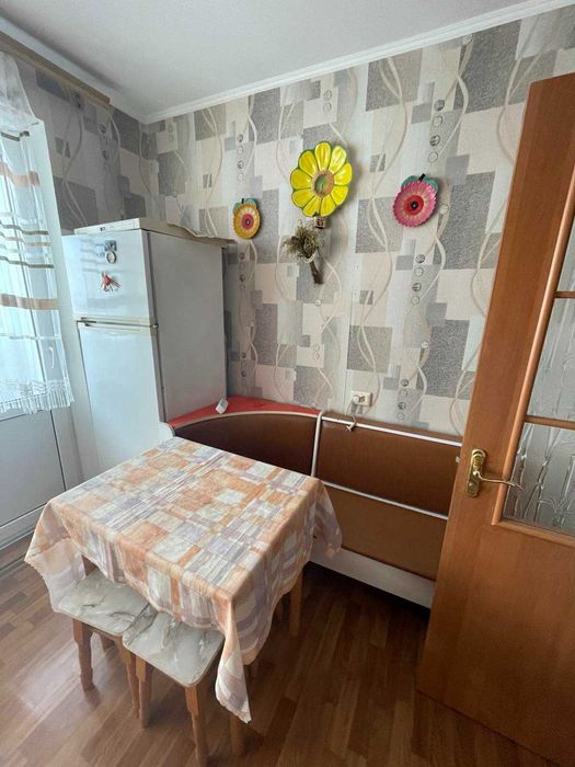 34063  Продаж 1 кімнатної квартири на Озерній , гарний стан