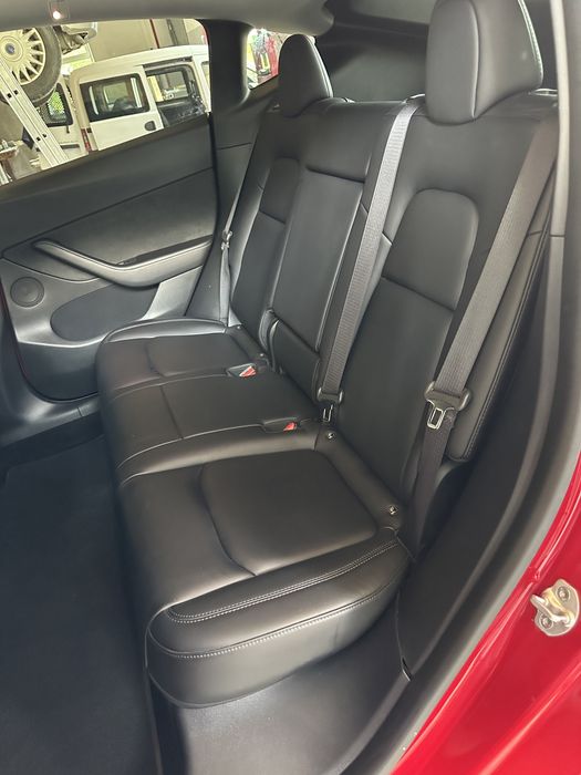 Tesla Model 3 та Y / Продам салон в зборі або частинами