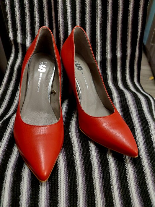 Szałowe top 1 klasa Nowe!! Szpilki czerwone 36 szyko