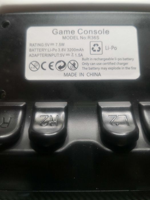 R36S Consola Retro Portátil + Caixa + Cartão 16GB