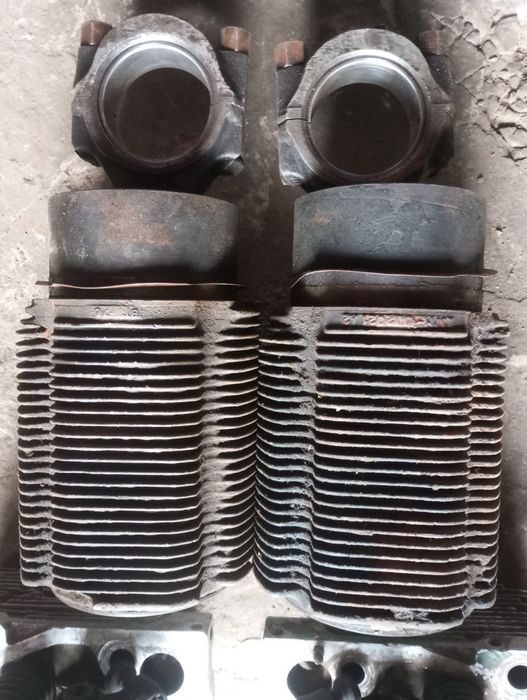 поршньова група,на трактор  т25