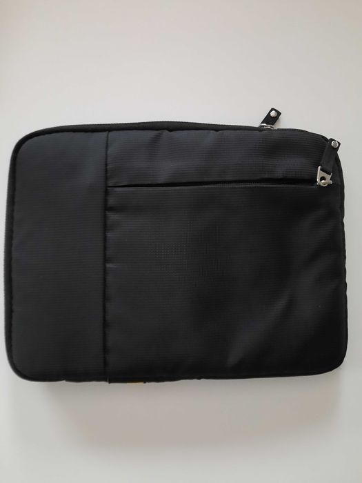 Etui do tabletu czarne