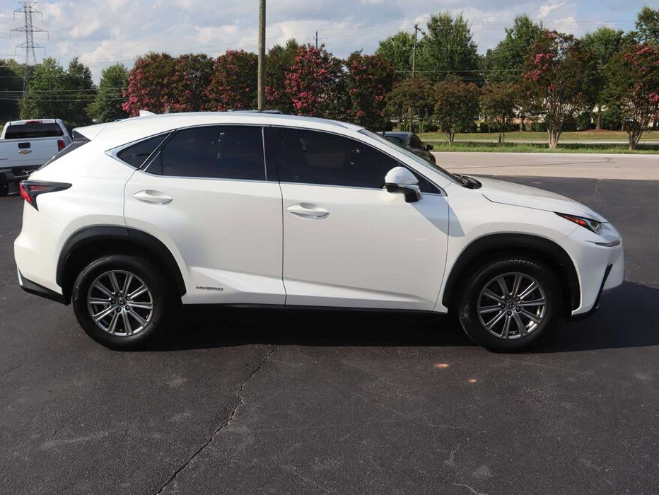 Lexus NX 300h      2019