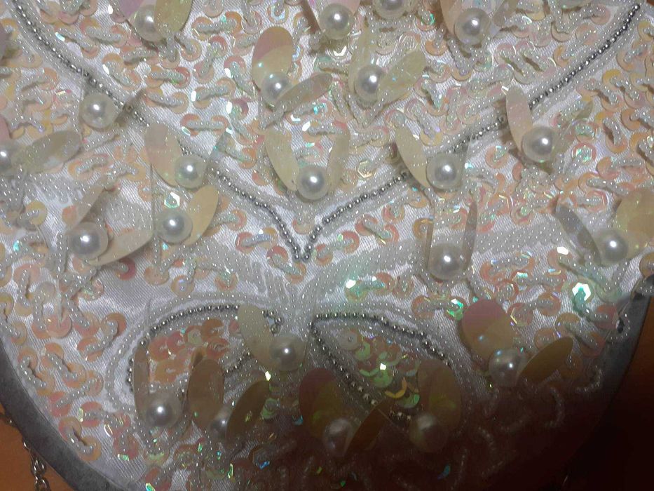 Сумочка  невесты и перчатки