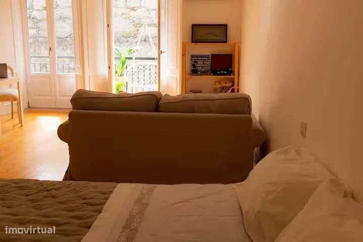 T0+1 Rua do Almada (Porto) mobilado e equipado