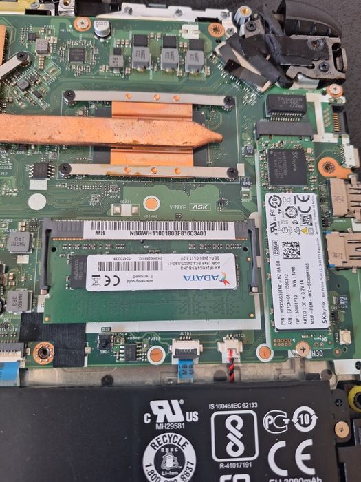 ACER Aspire 5 A515-i5/8 GB RAM/256 GB SSD (Conservado mas para peças)