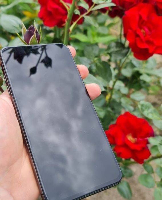 Айфон XR на 128 gb 100%