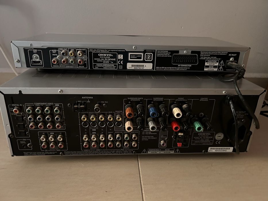 amplitunera Onkyo TX-SR504E i odtwarzacza DVD Onkyo DV-SP405