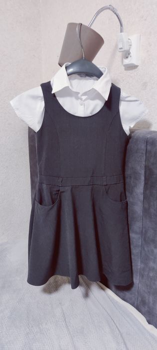 Шкільний комплект: сарафан F&F та блуза Marks & Spencer на 8-9 років (128-134 см)