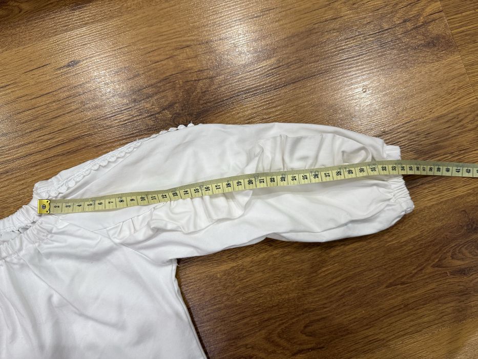 Святкова сукня на дівчинку.