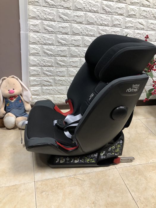 Автокрісло Britax Romer ADVANSAFIX IV R Група 1/2/3 (9-36кг) брітакс
