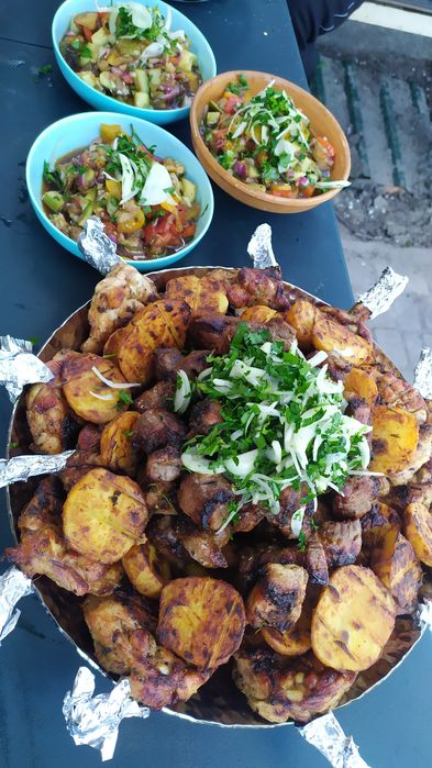 Услуги. Повар-Мангальшик . С выездом на природу, турбазу, дачу, дома..