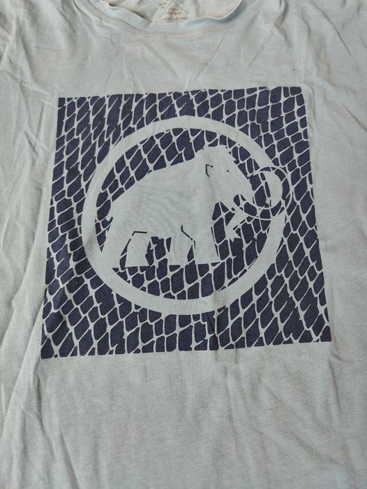 Продам футболку Mammut