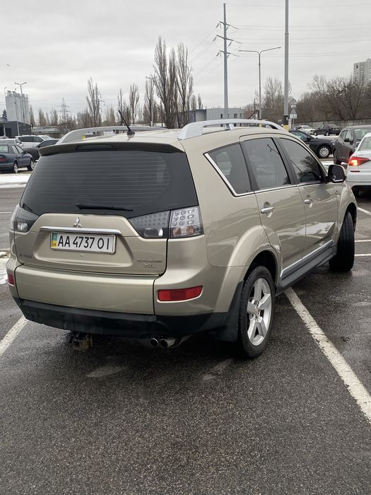 Mitsubishi Outlander Xl