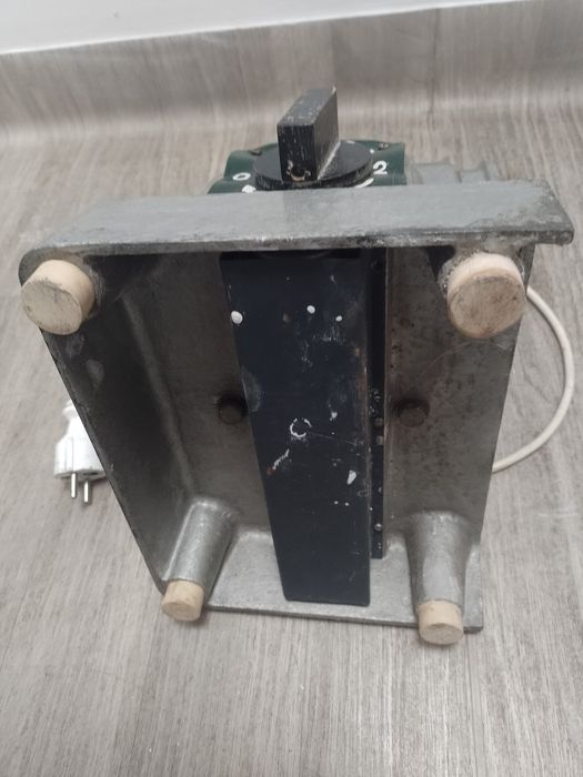 Sprzedam sprawny silnik elektryczny.