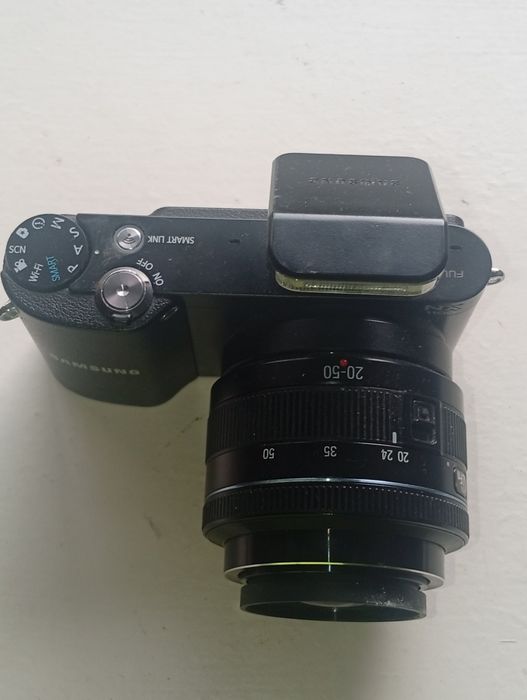 Câmera de fotografia Samsung com bolsa e carregador