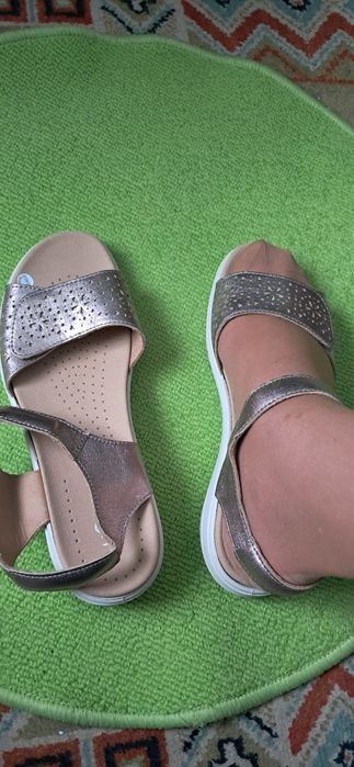 Сандалі8 42р шкіра Hotter нові