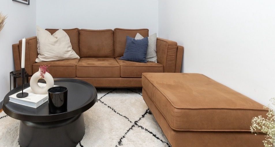 Sofá com chaise longue