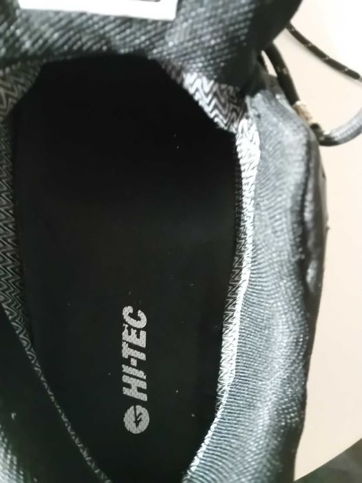 Tenis hi-tec waterproof 43