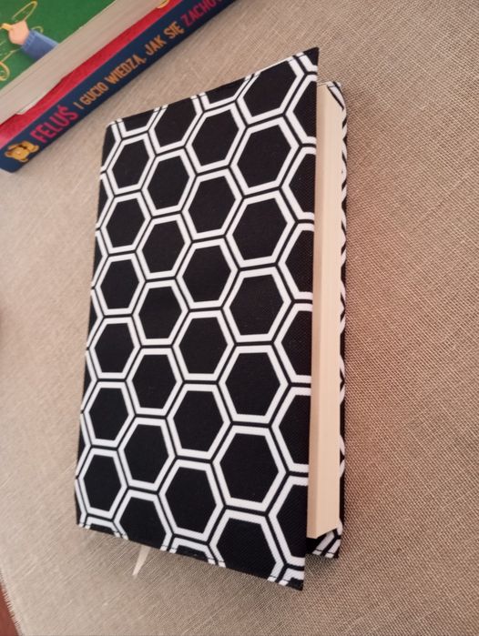 Otulacz na książki. Etui. Okładka.