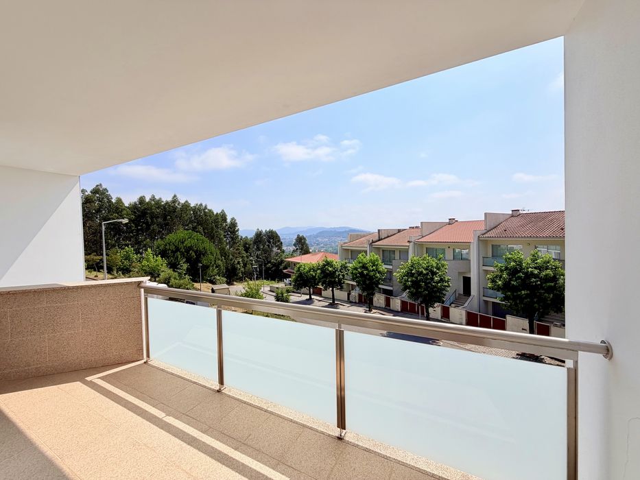 Moradia Moderna em Braga T4