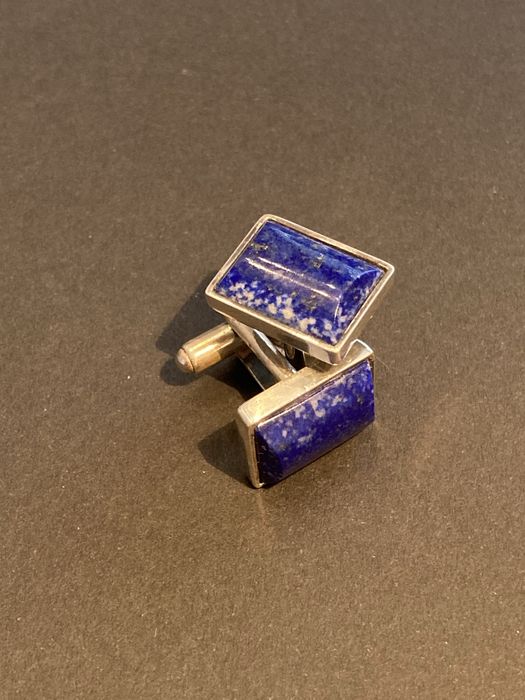 Srebrne spinki do mankietów z lapis lazuli