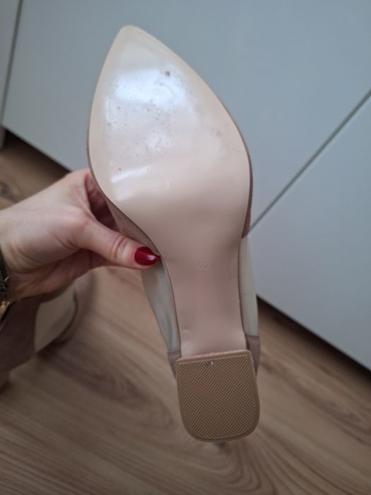 Botki na słupku rozmiar 40