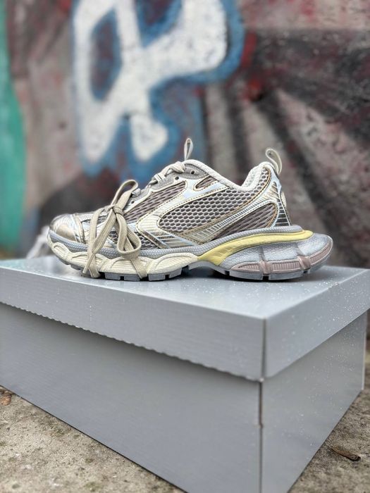 36-45 Balenciaga 3XL Dirty Beige