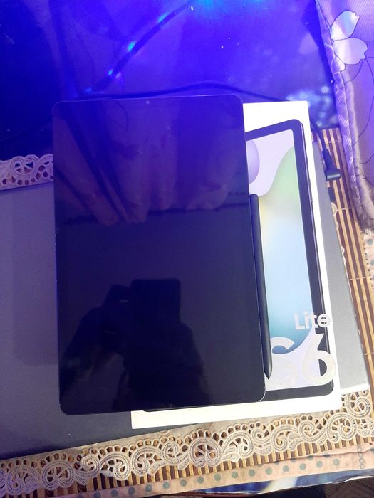 Samsung Galaxy Tab S6 Lite 8/128 ГБ ідеальний стан повний комплект
