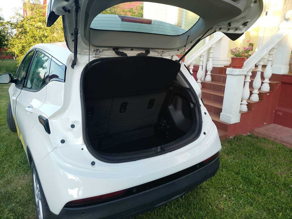 Продам Chevrolet Bolt EV 1LT