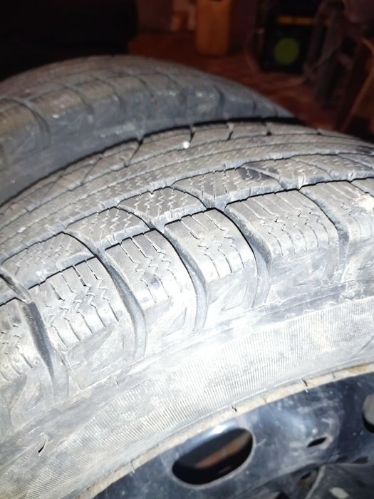 Продам шини та диски R14