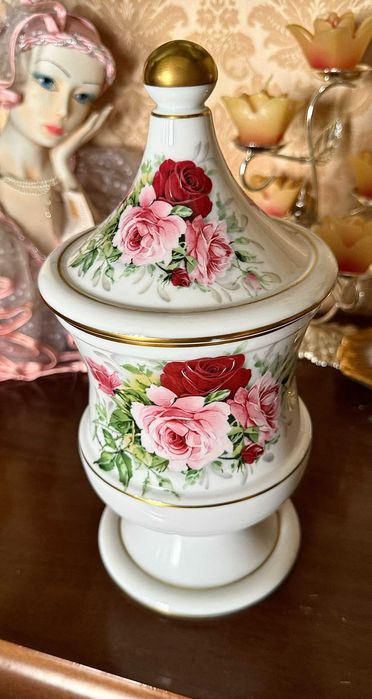 Bomboneira Porcelana de Arte Rôlo