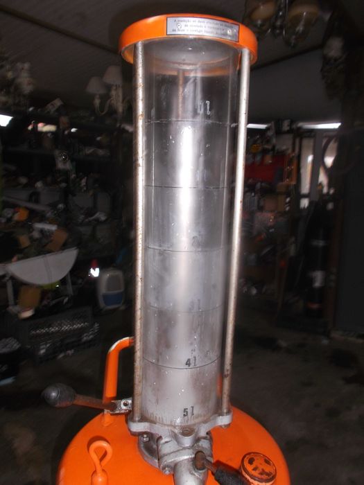 Bomba gasolina antiga