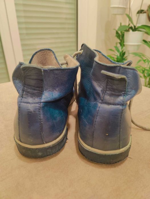 Botas em pele Blackstone tam. 43 em muito bom estado