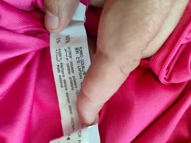 Vestido Mini Zara Rosa Neon – Assimétrico com Cut-out – Tamanho S