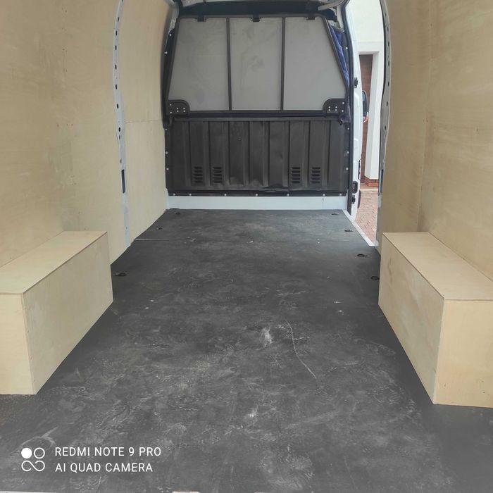 wypożyczalnia wynajem bus dostawczy Renault Master